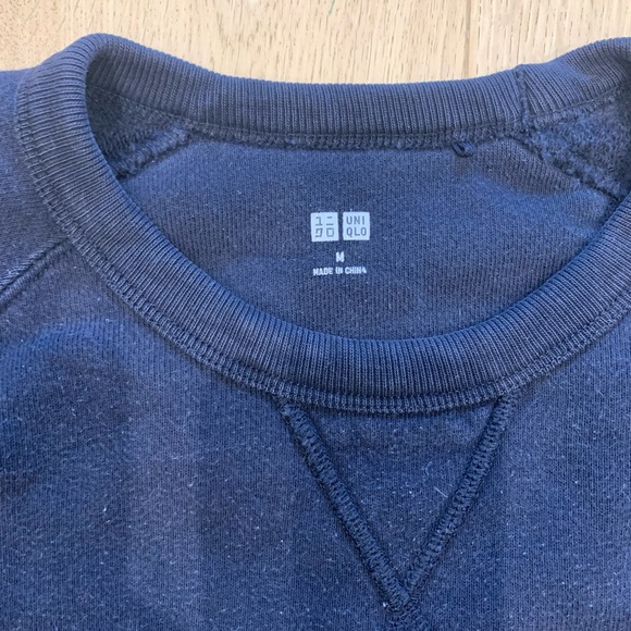 COPY - Uniqlo Men’s Crewneck - Picture 4 of 4